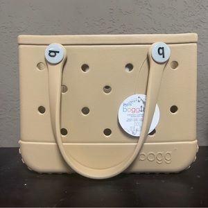 NWT Bitty Bogg Bag in Latte